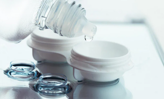 How to Buy the Right Contact Lens Disinfectant Solution in Singapore